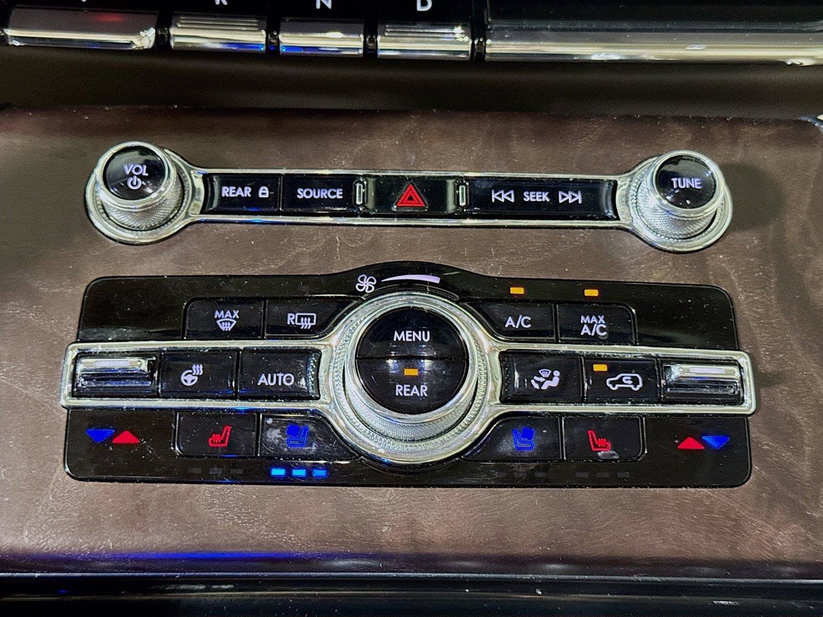 Used 2022 Lincoln Aviator Grand Touring w/ Equipment Group 301A AWD/4WD image 14