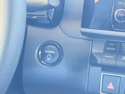 Used 2025 Toyota Camry LE image 22