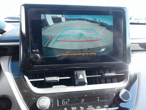 Used 2024 Toyota Corolla Cross LE image 19