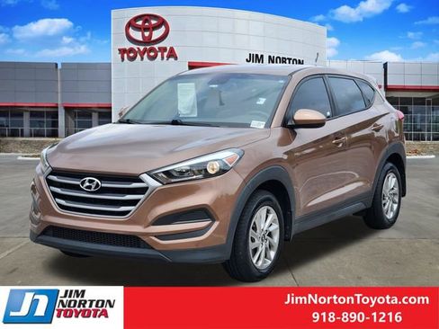 Used 2017 Hyundai Tucson SE FWD image 3