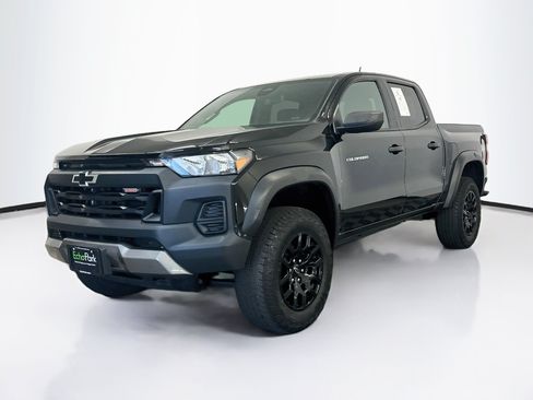 Used 2024 Chevrolet Colorado Trail Boss w/ Advanced Trailering Package AWD/4WD image 3