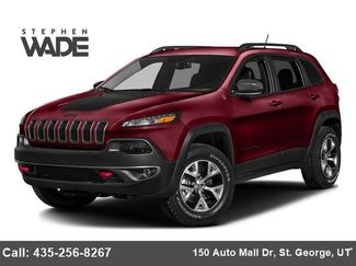 Used 2016 Jeep Cherokee Trailhawk w/ Trailer Tow Group AWD/4WD video 1