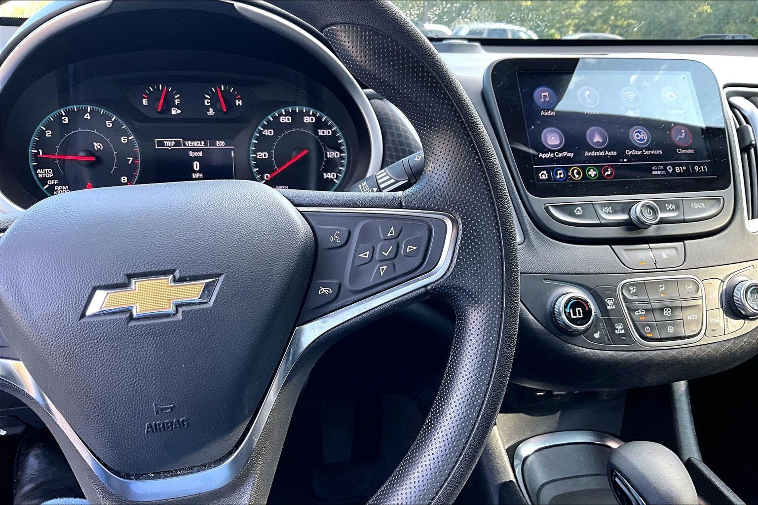 Used 2025 Chevrolet Malibu LT FWD image 14