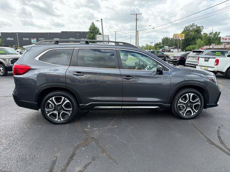 Used 2023 Subaru Ascent Limited AWD/4WD image 4