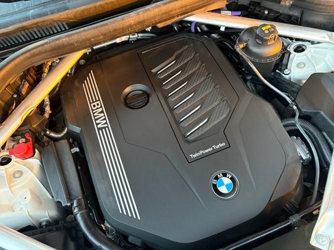 Used 2023 BMW X5 xDrive40i w/ Premium Package AWD/4WD image 39
