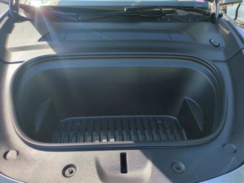 Used 2025 Tesla Model Y Long Range RWD image 26