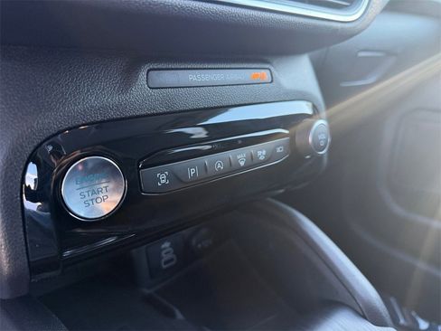 Used 2024 Ford Escape Platinum image 14