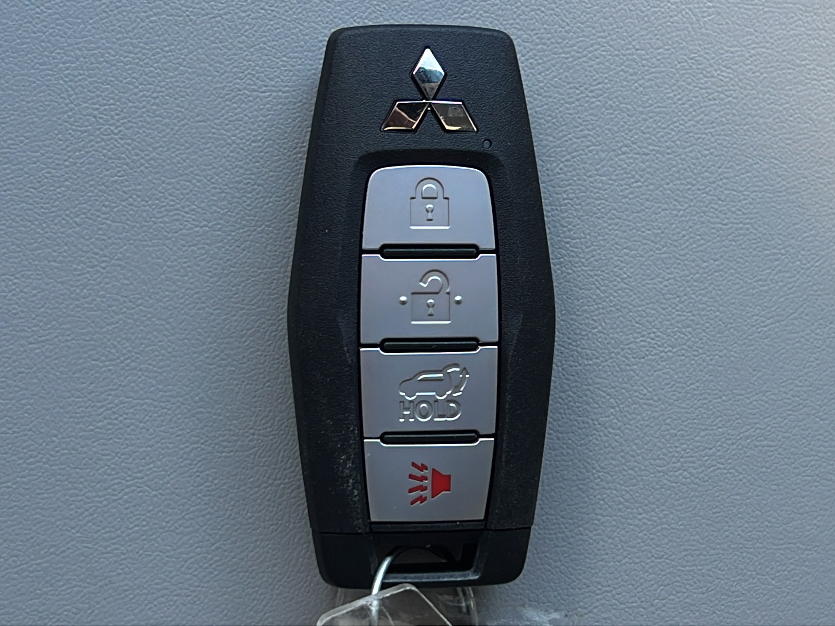 Used 2025 Mitsubishi Outlander SE AWD/4WD image 24