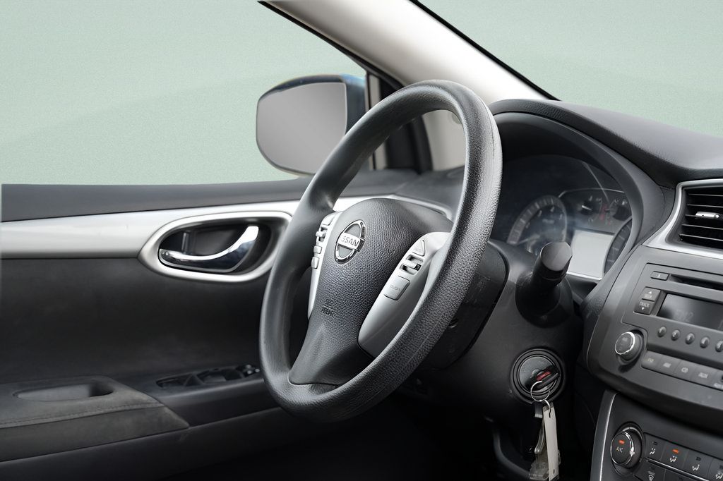 Used 2013 Nissan Sentra SR FWD image 12