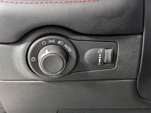 Used 2024 Dodge Durango GT image 13