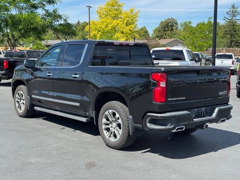Used 2023 Chevrolet Silverado 1500 High Country w/ Technology Package AWD/4WD image 6