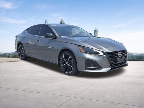 Certified 2023 Nissan Altima 2.5 SR FWD image 7