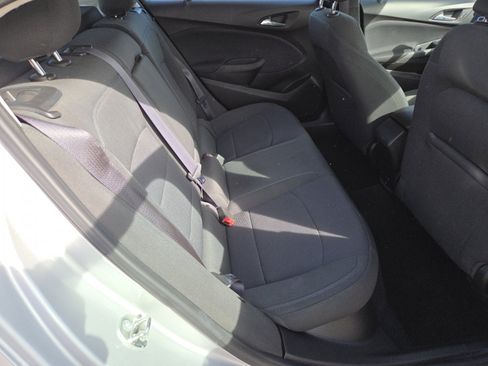 Used 2017 Chevrolet Cruze LT image 16