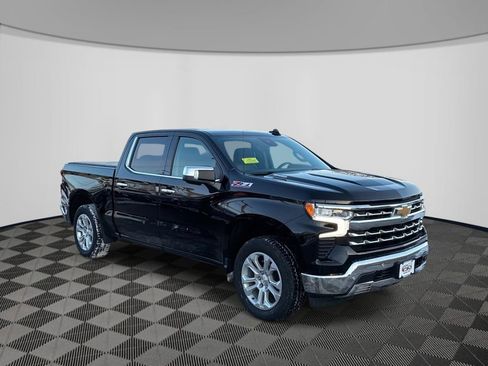 Used 2023 Chevrolet Silverado 1500 LTZ w/ Technology Package AWD/4WD image 3