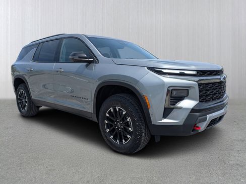 New 2026 Chevrolet Traverse Z71 w/ Enhanced Driving Package AWD/4WD image 1