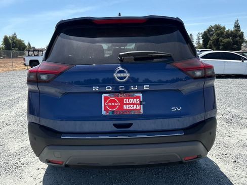 Used 2023 Nissan Rogue SV FWD image 8