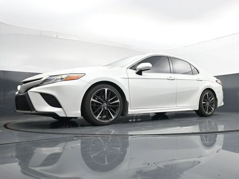 Used 2020 Toyota Camry XSE w/ Cold Weather Package AWD/4WD image 20