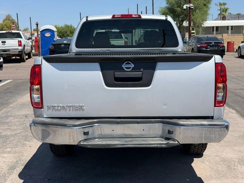 Used 2013 Nissan Frontier S RWD image 8