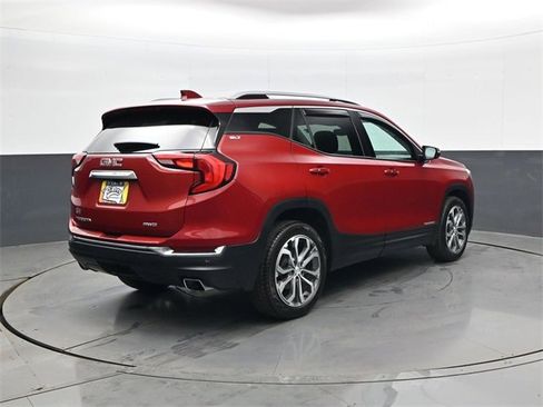 Certified 2020 GMC Terrain SLT w/ Preferred Package image 5