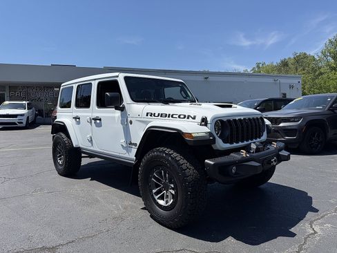 Used 2024 Jeep Wrangler Unlimited Rubicon 392 AWD/4WD image 40