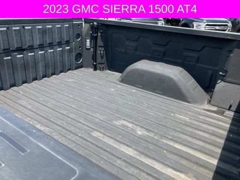 Used 2023 GMC Sierra 1500 AT4 w/ Technology Package AWD/4WD image 17