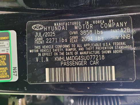 Used 2025 Hyundai Elantra Sport image 33