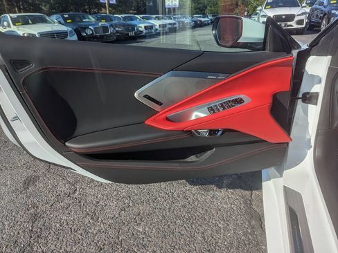 Used 2023 Chevrolet Corvette Stingray Premium Conv w/ Z51 Performance Package RWD image 11