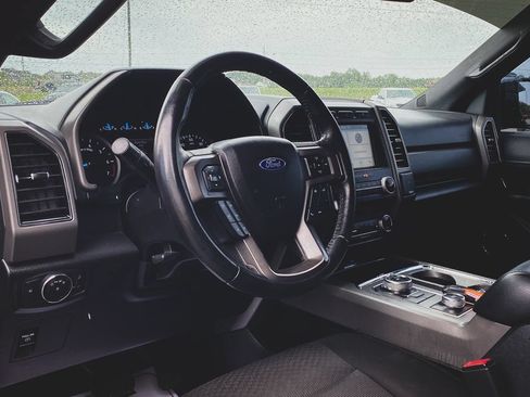 Used 2019 Ford Expedition Max XLT AWD/4WD image 2
