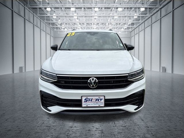 Used 2023 Volkswagen Tiguan SE R-Line FWD image 8