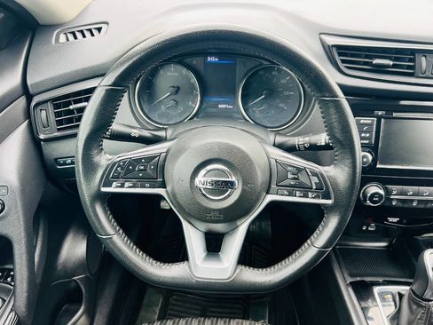 Used 2020 Nissan Rogue S w/ Special Edition Package image 18