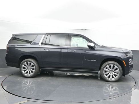New 2026 Chevrolet Suburban High Country image 11