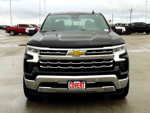 Used 2022 Chevrolet Silverado 1500 LTZ image 3