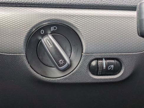 Used 2015 Volkswagen Jetta SE image 15