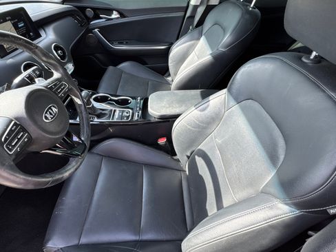 Used 2019 Kia Stinger Premium RWD image 10