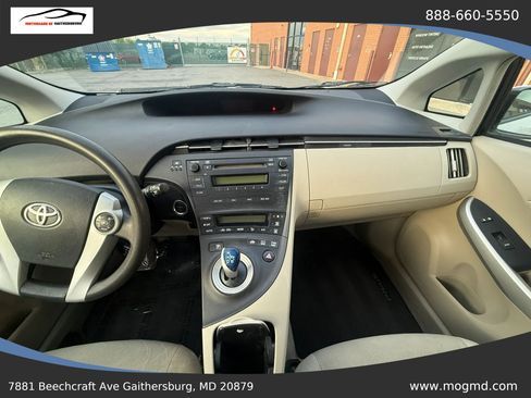 Used 2011 Toyota Prius Two FWD image 18