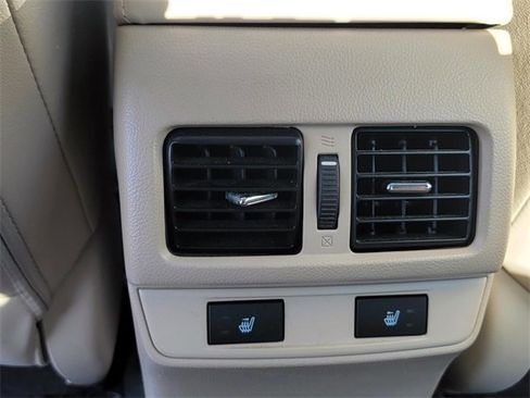 Used 2016 Subaru Legacy 2.5i Limited image 26