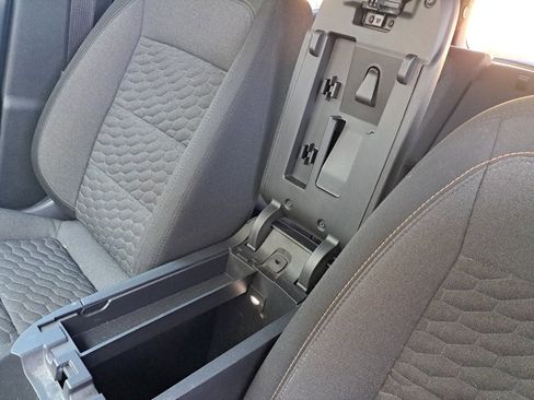 Used 2018 Chevrolet Equinox LT image 28