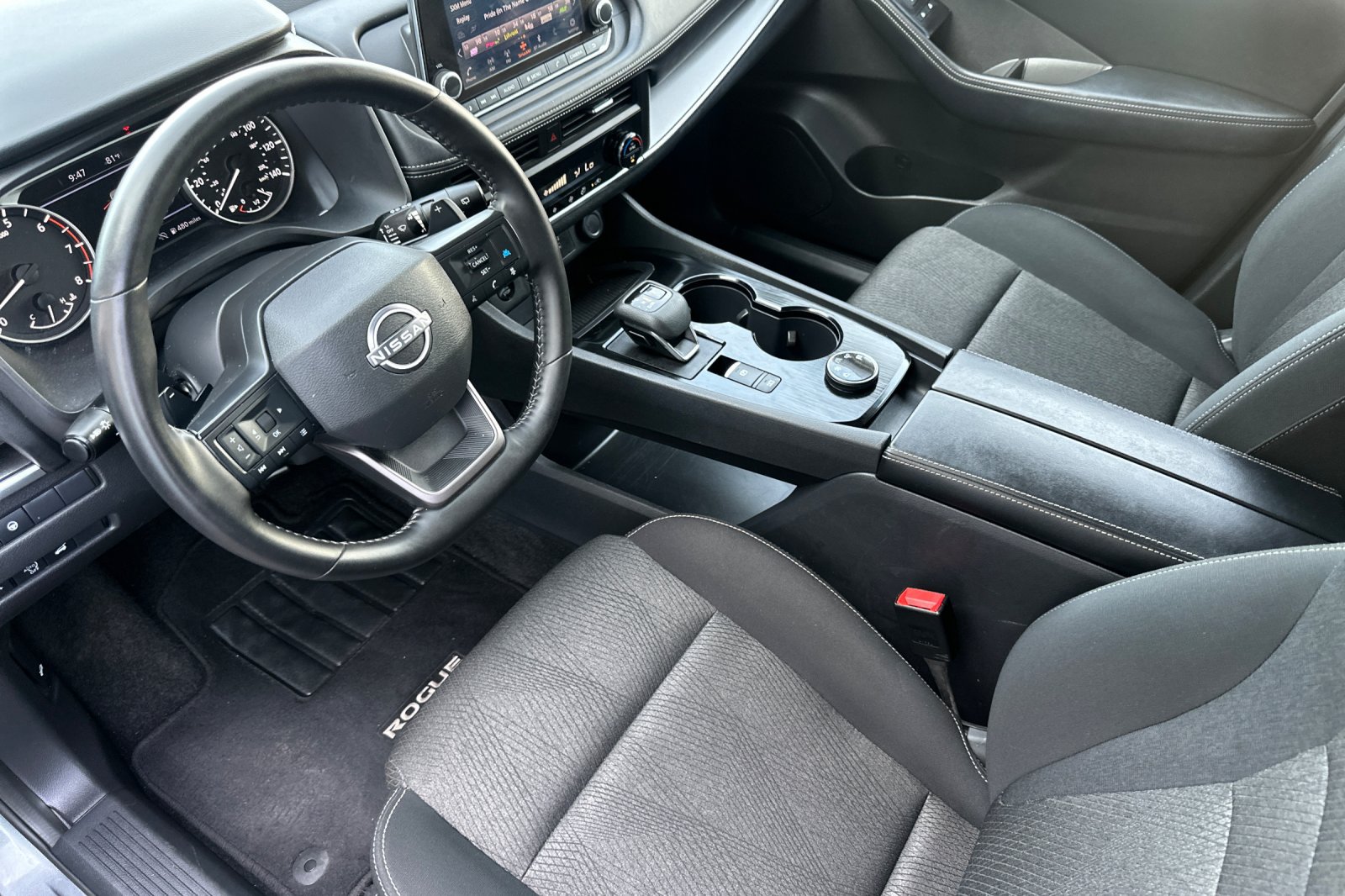 Used 2025 Nissan Rogue SV AWD/4WD image 11