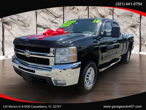 Used 2010 Chevrolet Silverado 2500 LT w/ Interior Plus Package image 3