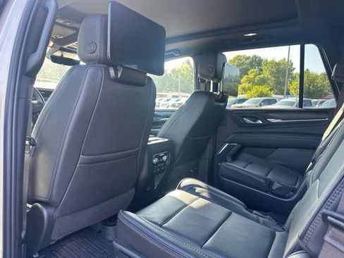 Used 2023 GMC Yukon Denali w/ Denali Reserve Package AWD/4WD image 23