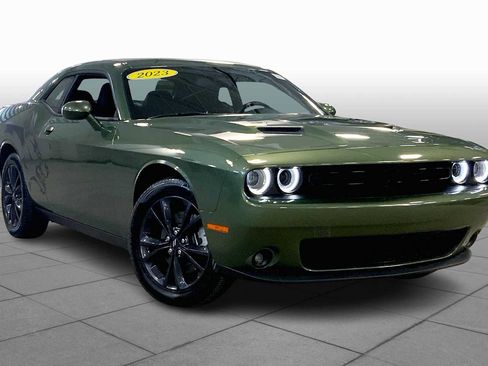 Used 2023 Dodge Challenger SXT w/ Blacktop Package image 4