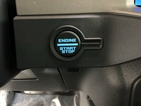 New 2025 Ford Bronco Outer Banks AWD/4WD image 25