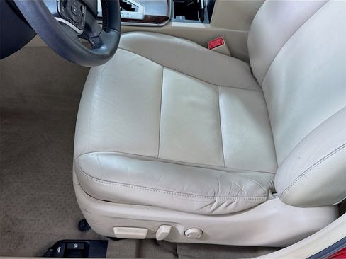 Used 2013 Toyota Camry XLE image 14