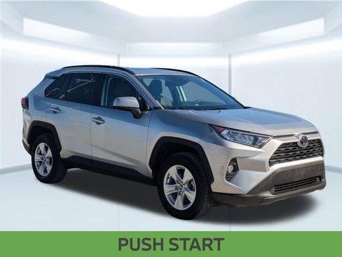 Used 2020 Toyota RAV4 XLE image 9