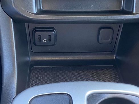 Used 2021 Chevrolet Colorado LT w/ Fleet Safety Package image 25