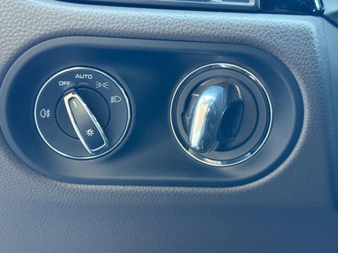 New 2026 Porsche Macan image 31