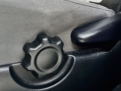Used 2019 Toyota Tacoma SR5 RWD image 15