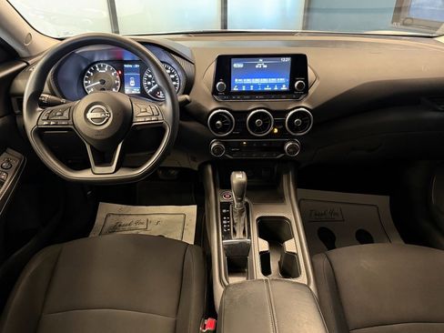 Used 2025 Nissan Sentra S image 9
