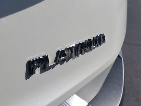 Certified 2023 Nissan Rogue Platinum w/ Platinum Premium Package FWD image 6