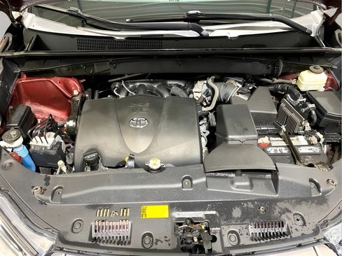 Used 2018 Toyota Highlander Limited Platinum image 25
